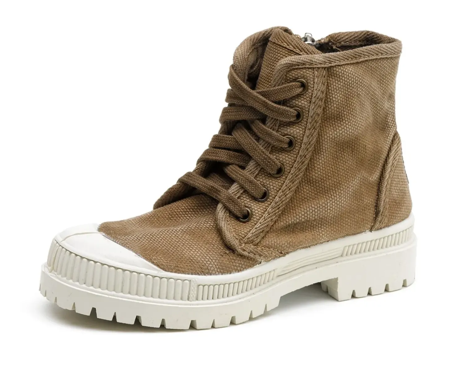 Natural World Bottes-Old Edera